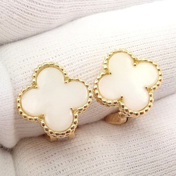 Rare! Van Cleef & Arpels Vintage Alhambra 18k Yellow Gold White Coral Earrings - Picture 11 of 12